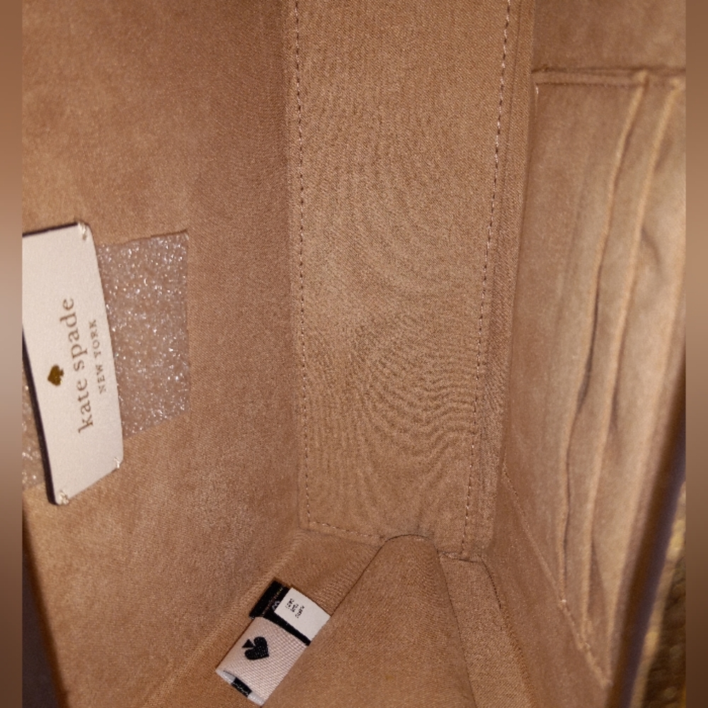 Kate Spade New York Crossbody Bag, Wrapping Party Gift Box. Parchment & Gold - Picture 10 of 12